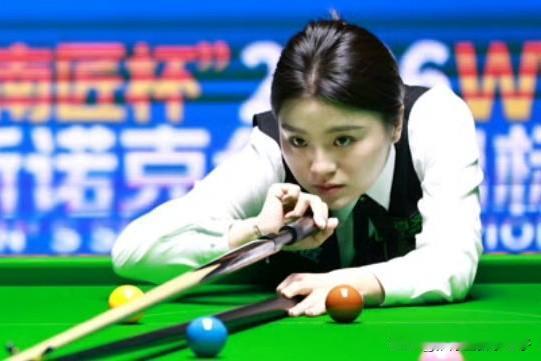 斯诺克女子世锦赛！两届冠军白雨露单局被罚21分，仍以3-1击败何丹妮，斩获两连胜