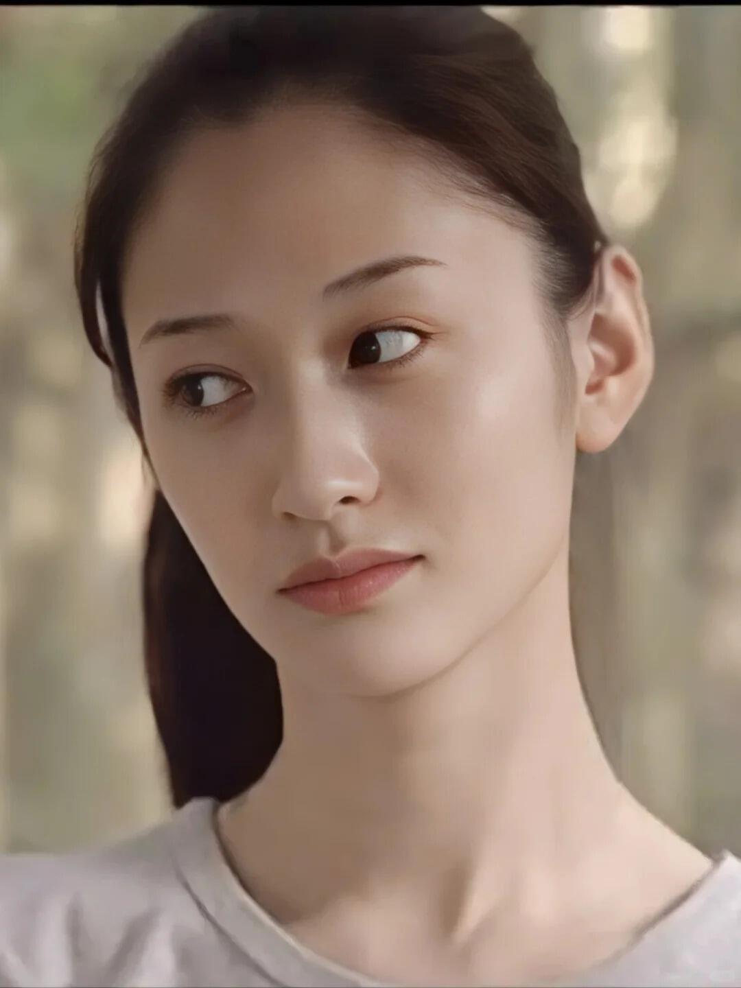 不想睡的星期五收获快乐，郭京飞即兴造梗，李小冉吃唐僧肉名场面太出圈。郭京飞说李小