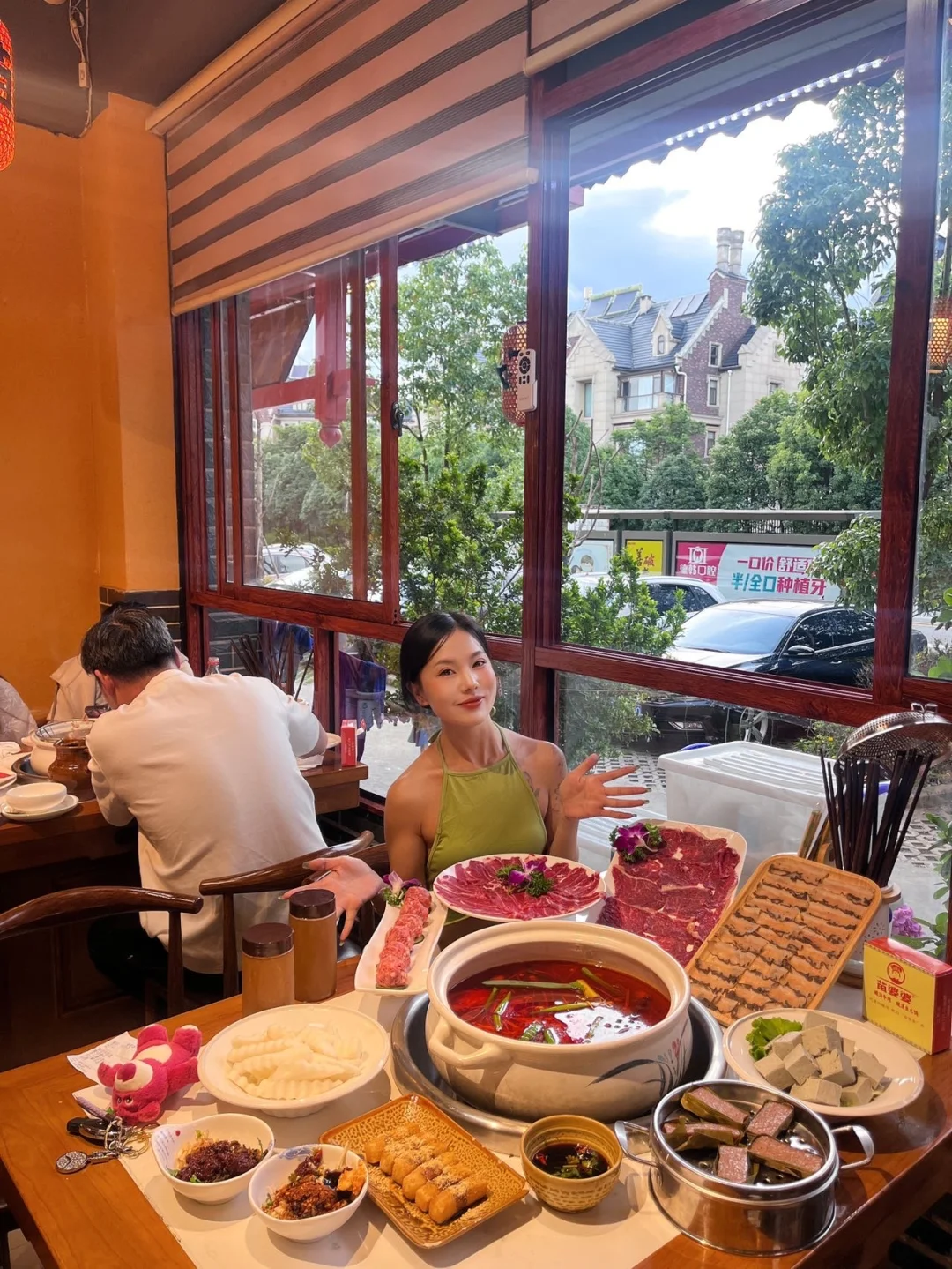 一口酸到灵魂出窍！昆明藏着的贵州宝藏火