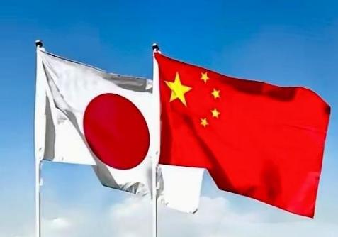 奉劝所有中国人，务必要做好心理准备。央视军事频道最近反复在提醒。

国防部新闻发