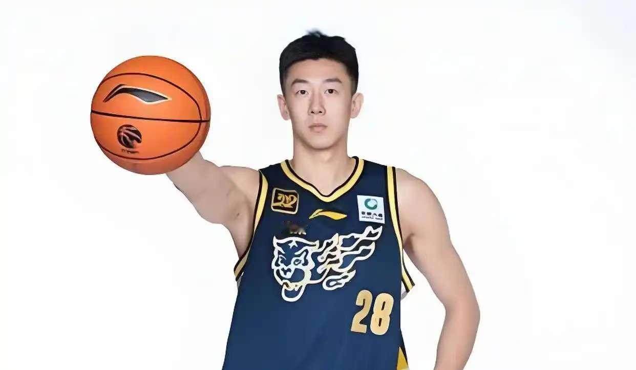 广东宏远全员通过新赛季体测
其中“条哥”王少杰排名前10%，获得下赛季免测资格