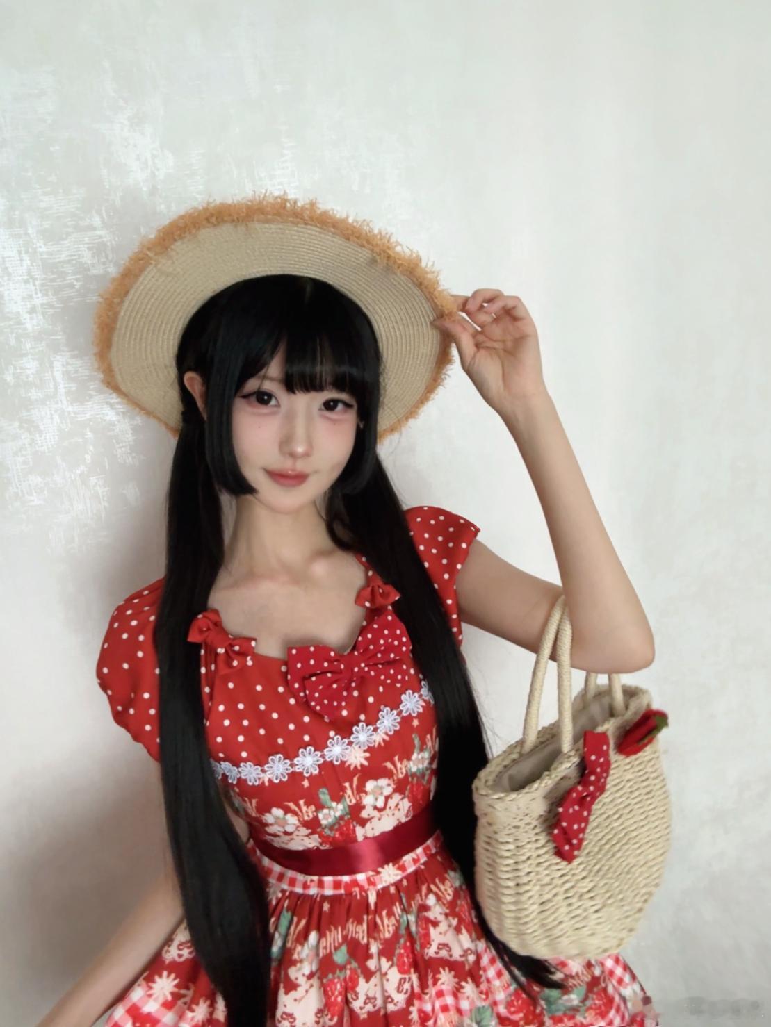 我要做天底下最冷冰冰的人类打算从晚餐吃冰淇淋开始 ​​​