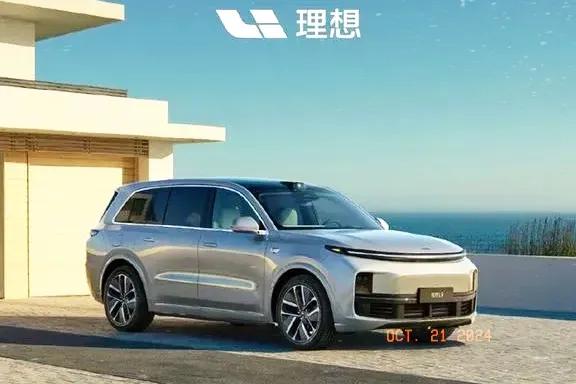 周销量1.2万，同时超越奔驰、宝马、奥迪后，又用58个月喜迎百万销量，凭什么？