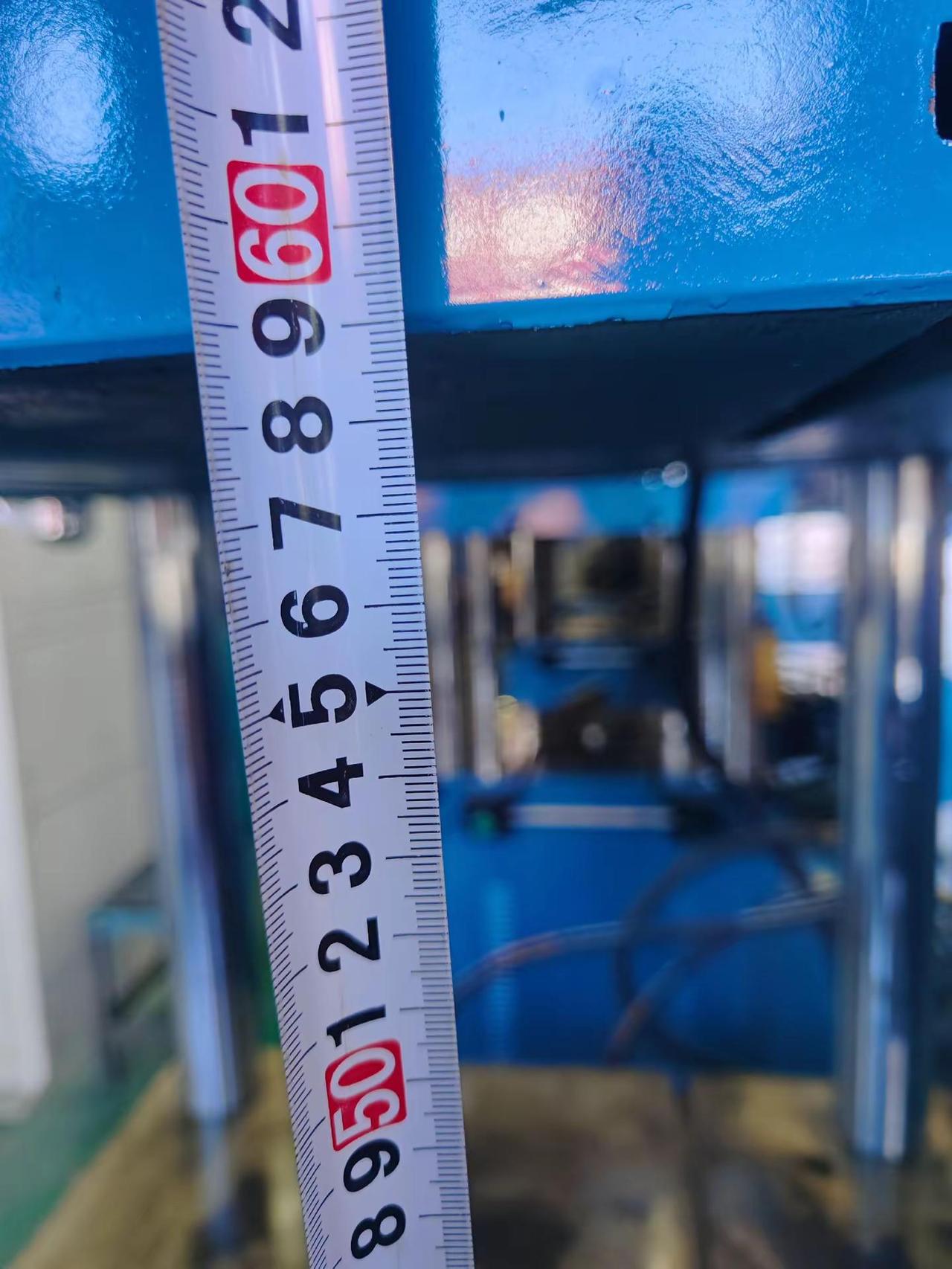 佛山二手成达80吨四柱单动挤压机。80吨油压机 80吨液压机 二手油压机 二手压