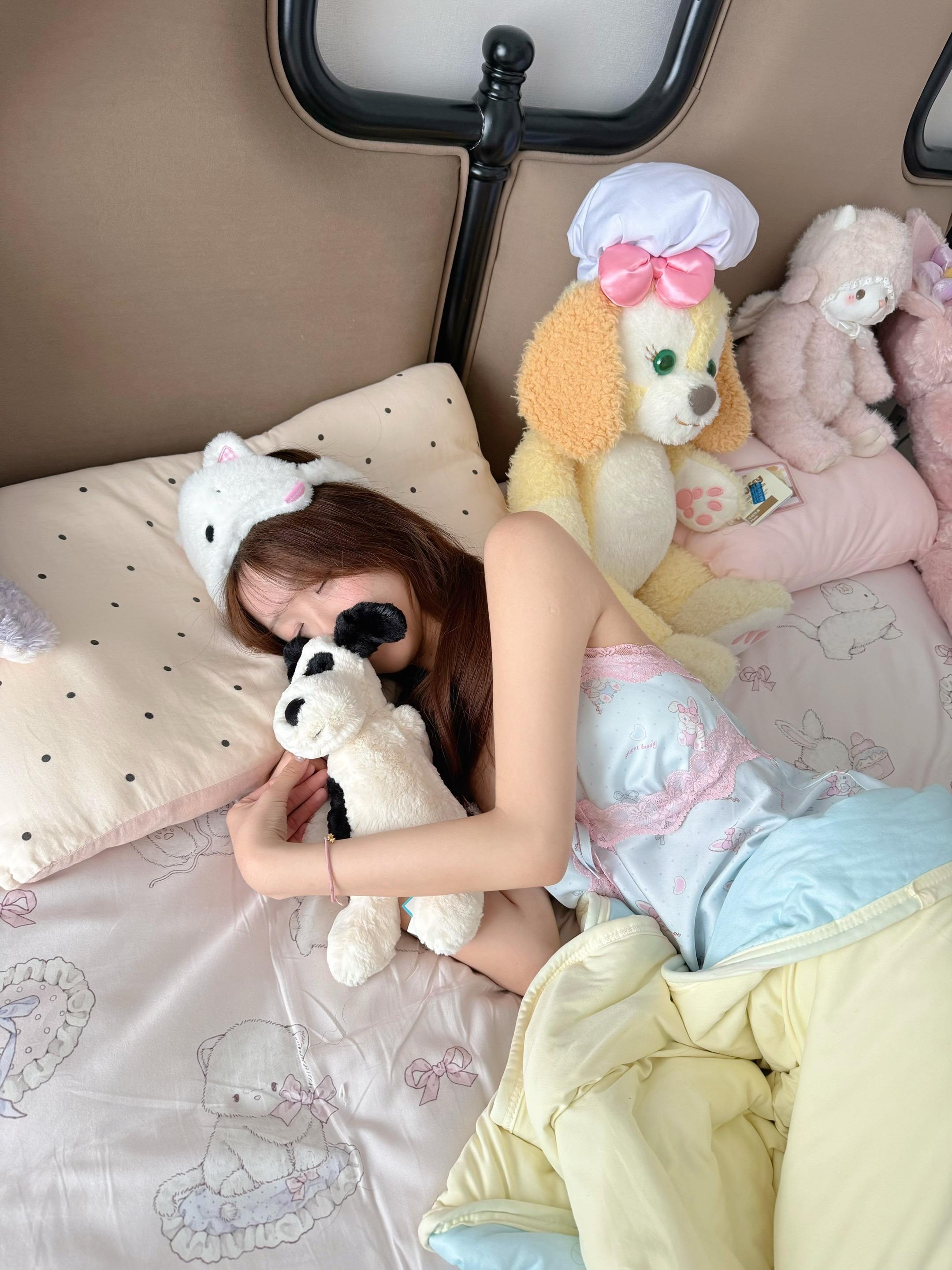 我是世界上最幸福最开心的小女孩。