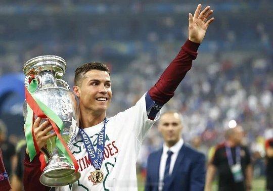 2026年7月7日，美加墨世界杯1/8决赛上演伊比利亚德比，葡萄牙0-1遭西班牙