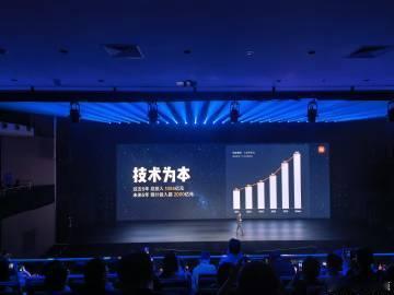 小米的技术投入越来越高了，5年砸下1055亿搞研发，这是铁了心要啃硬骨头。芯片、
