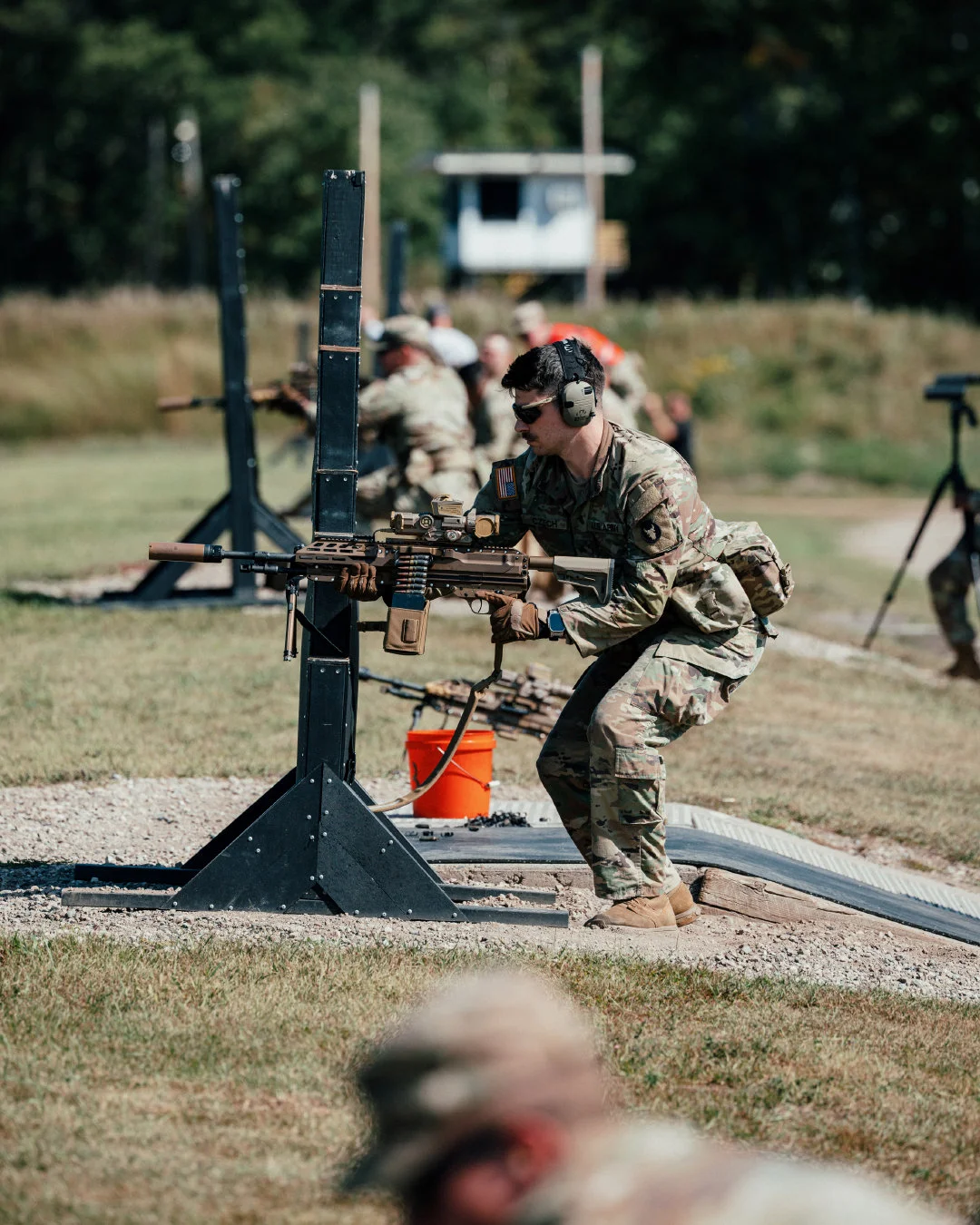 明尼苏达州国民警卫队步兵接收M250机枪