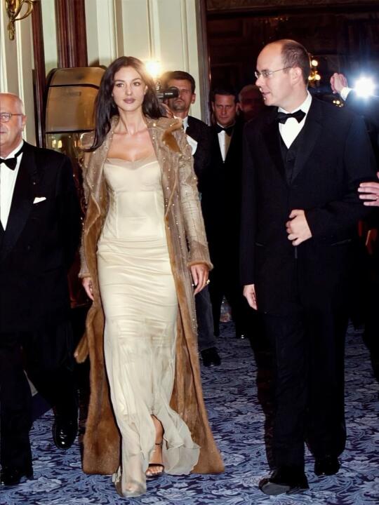 莫妮卡贝鲁奇 雌鹰一般的女人