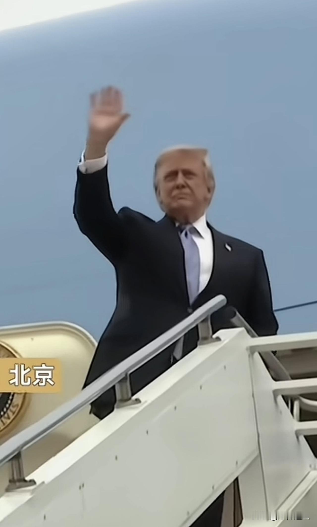 新思维：美国有希望，欧洲有幻想

纵观当下世界格局的风云变幻，本人褪去舆论的浮华