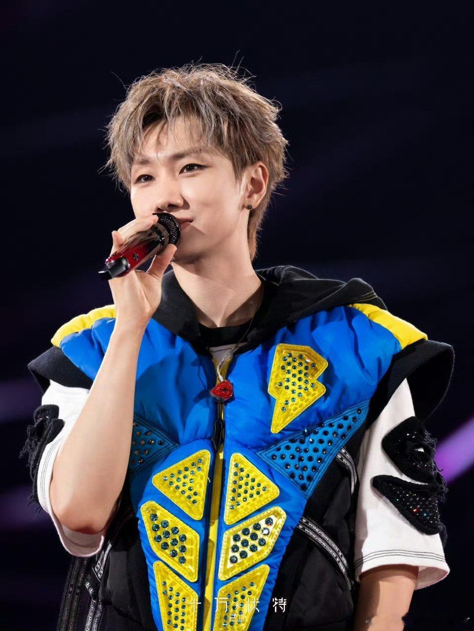 汪苏泷跨年talking长达十几分钟 十几分钟talking太好哭！年度回忆+新