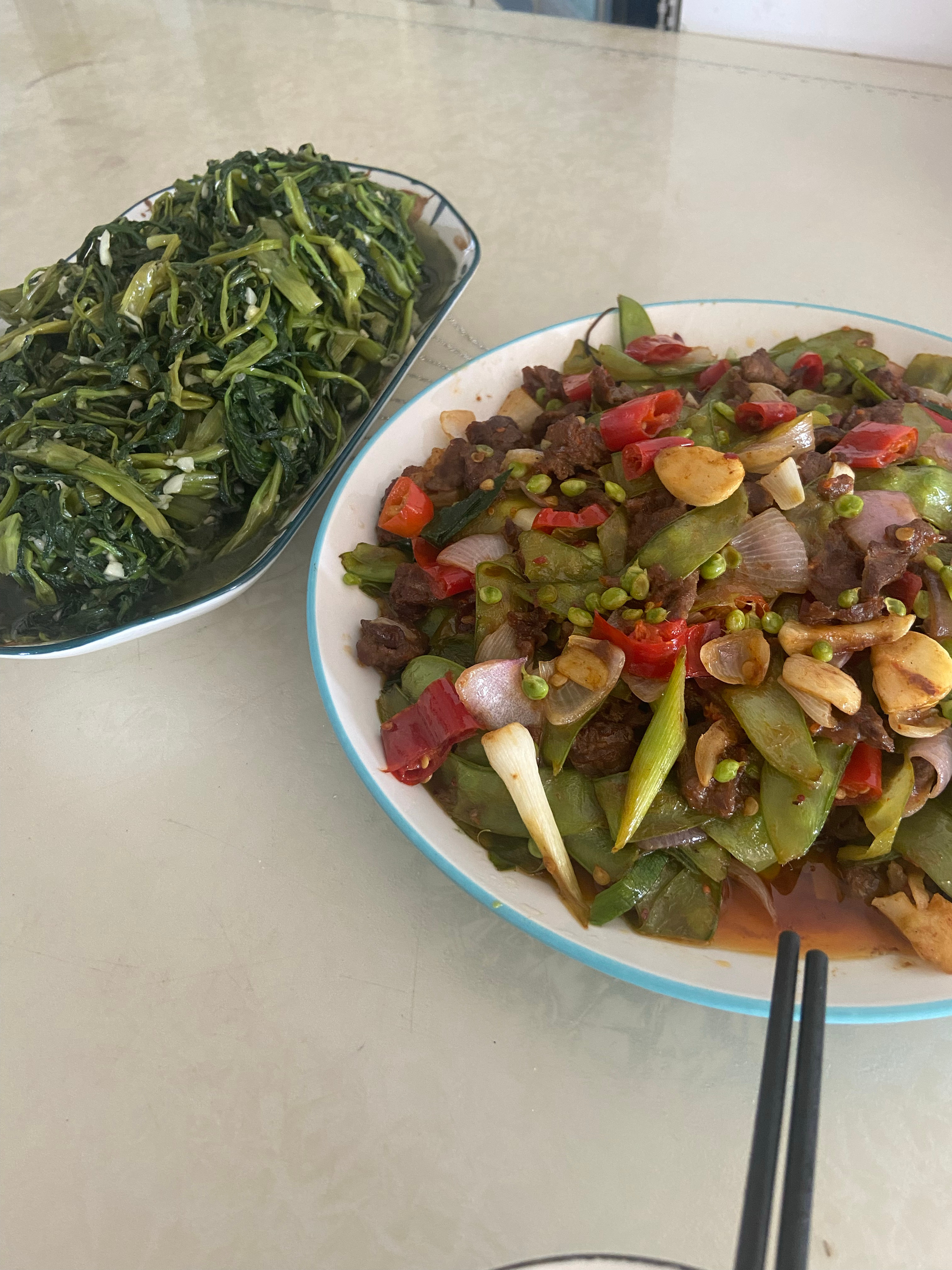 马哥就像海螺先生每天早起遛狗买菜做饭打扫厨房我睡醒就有热腾腾的可口饭菜美滋滋的一
