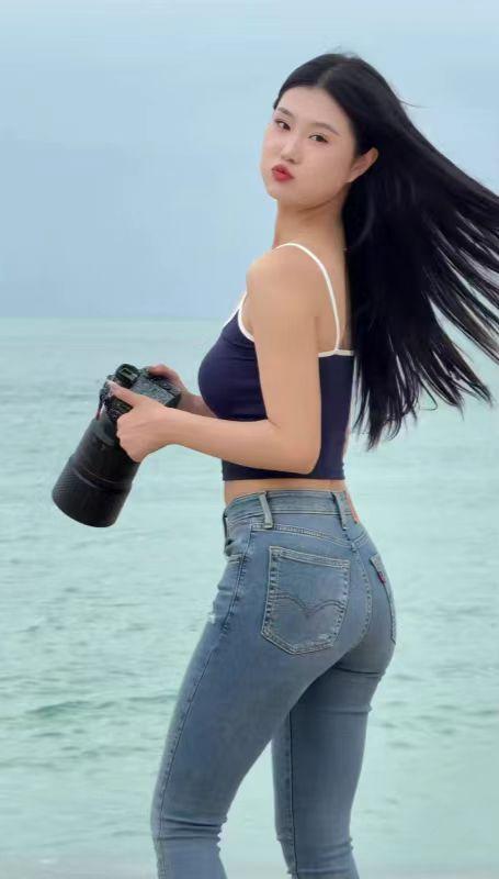 怎样穿搭知性又显身材?