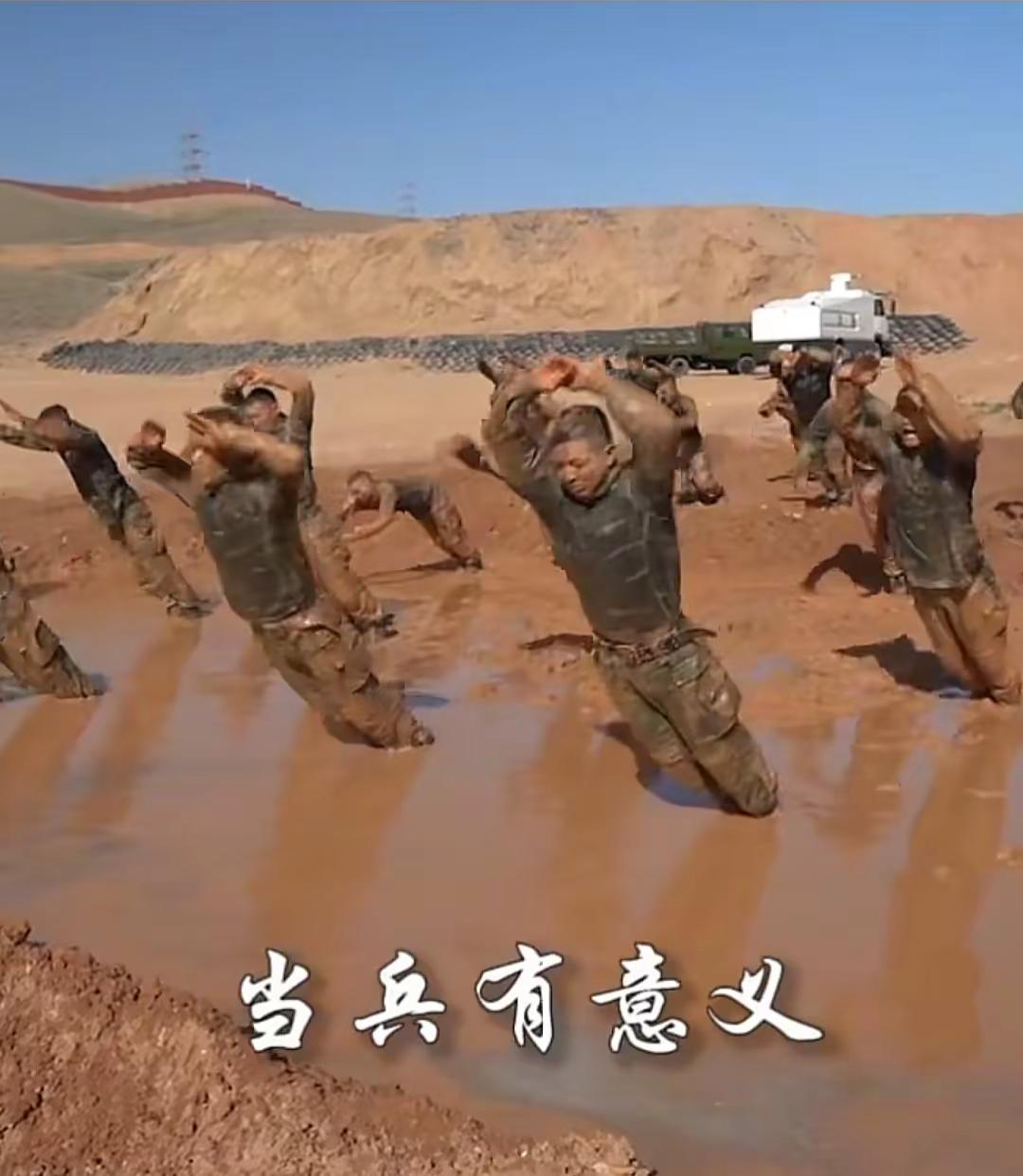 热点榜话题 军旅生活 热点  军迷行天下 万能的