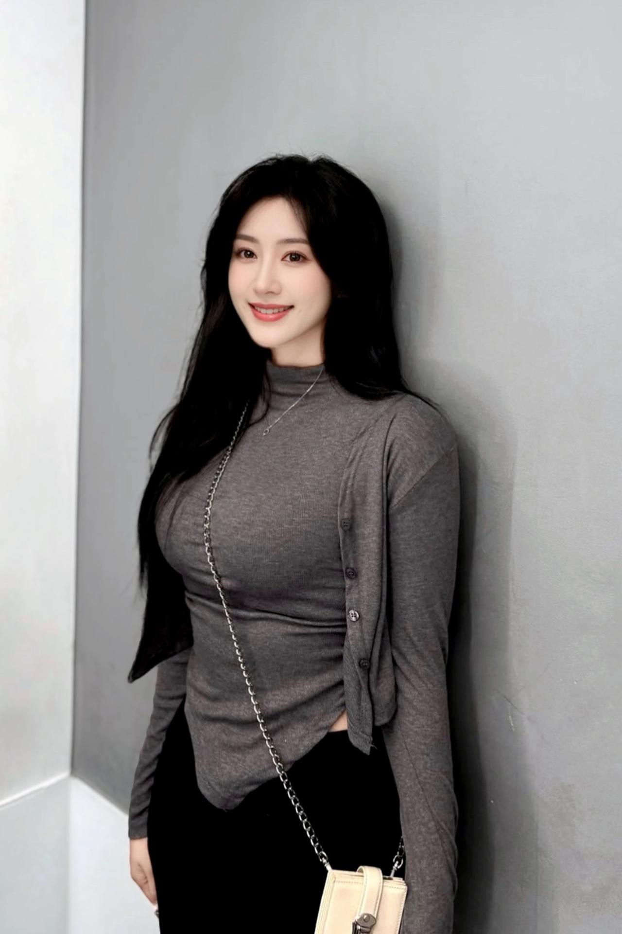 你错过了我需要你的时候，再出现就没有意义了。
迟来的阳光，救不了枯萎的向日葵。