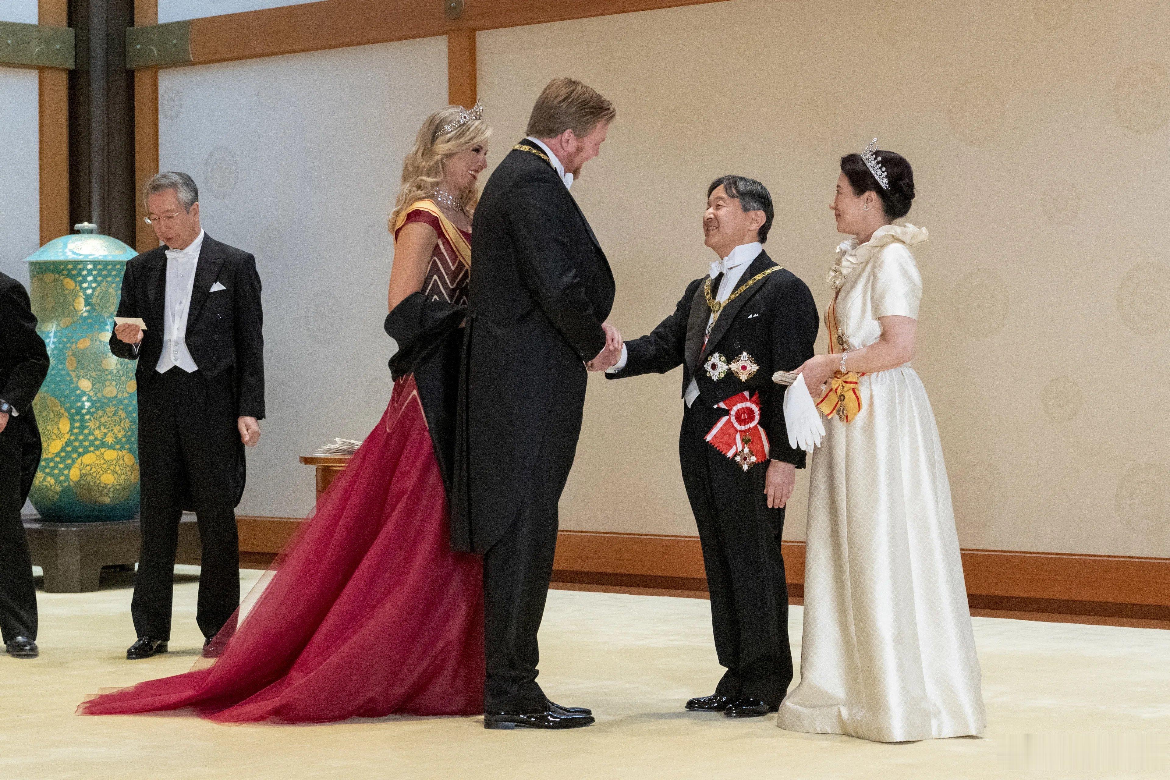 日本皇室 6月13日，德仁天皇和雅子皇后将于今天18.30左右抵达荷兰最大的国际