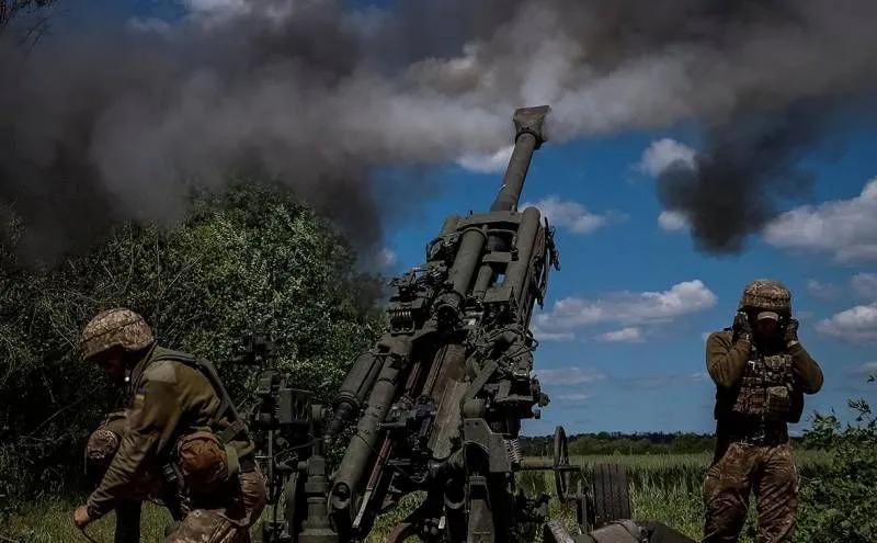 华邮： 美高官呼吁乌军在突破俄军地雷阵时节省火炮和炮弹  华盛顿邮报提到了一位高