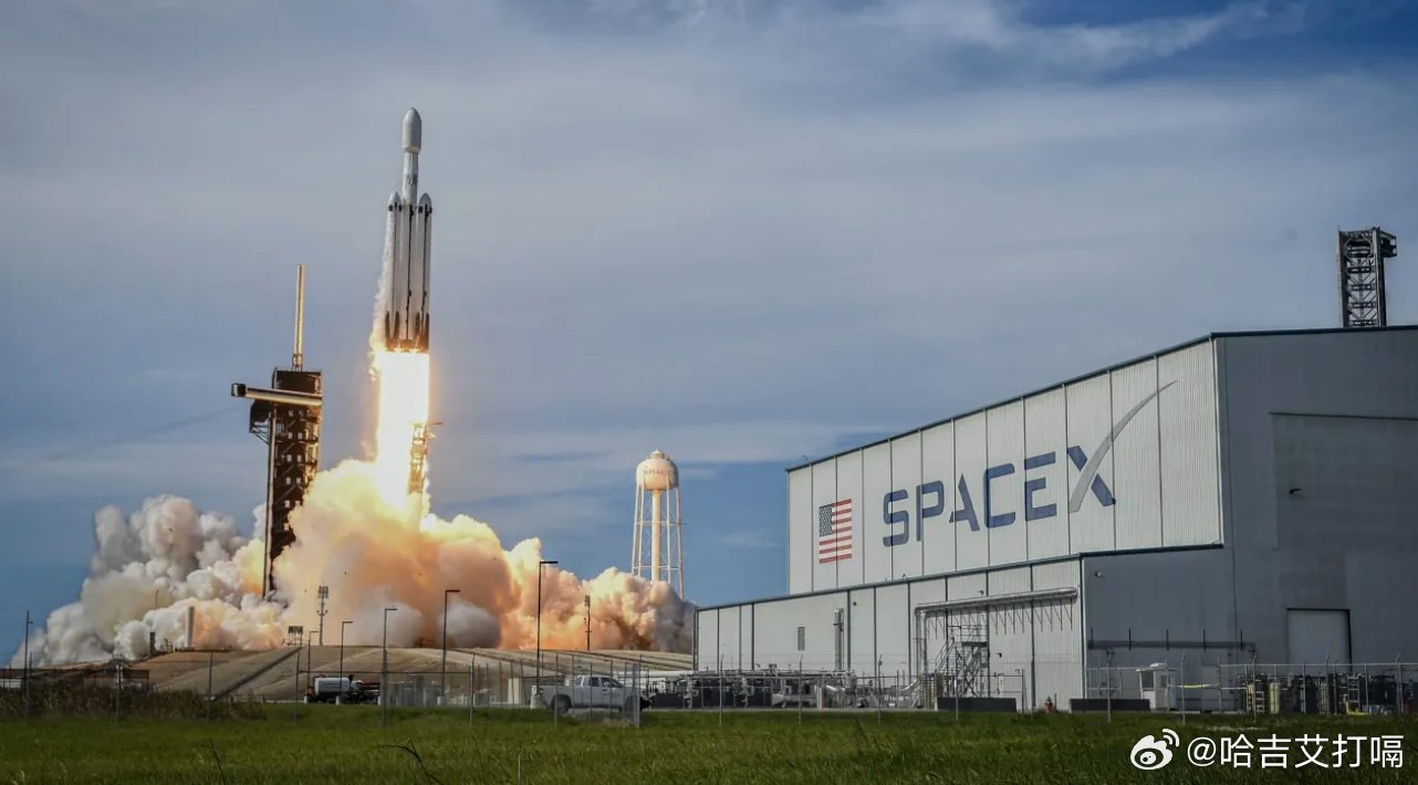 凤凰新闻【SpaceX正式提交IPO申请：年亏损近50亿美元，马斯克控制85%投