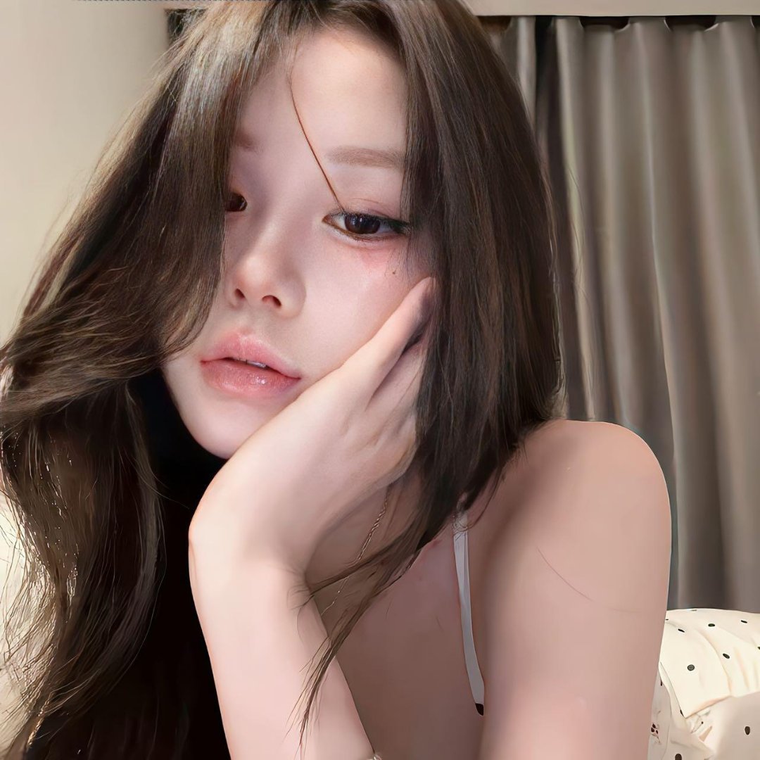 WeChat｜高级清冷女生头像高级小众女头｜氛围感女头｜清冷感女头