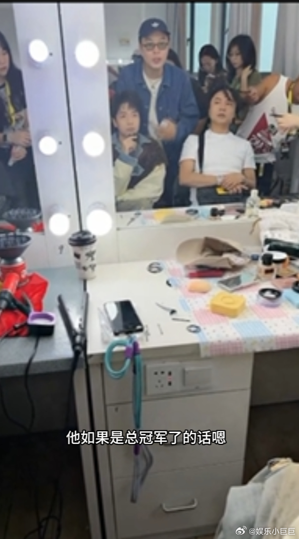 杜海涛说TopBarry新说唱夺冠要剃头 看着杜海涛爆料TopBarry夺冠要剃