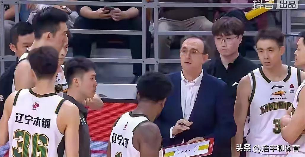 东北德比一家亲，辽篮负吉林队是人情世故还是还债，其实这才是辽宁队输球的真正原因。