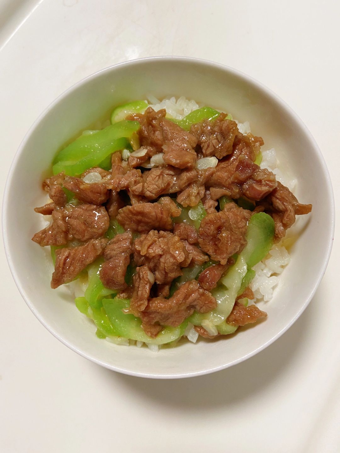 丝瓜炒牛肉！鲜香滑嫩！有点费米饭