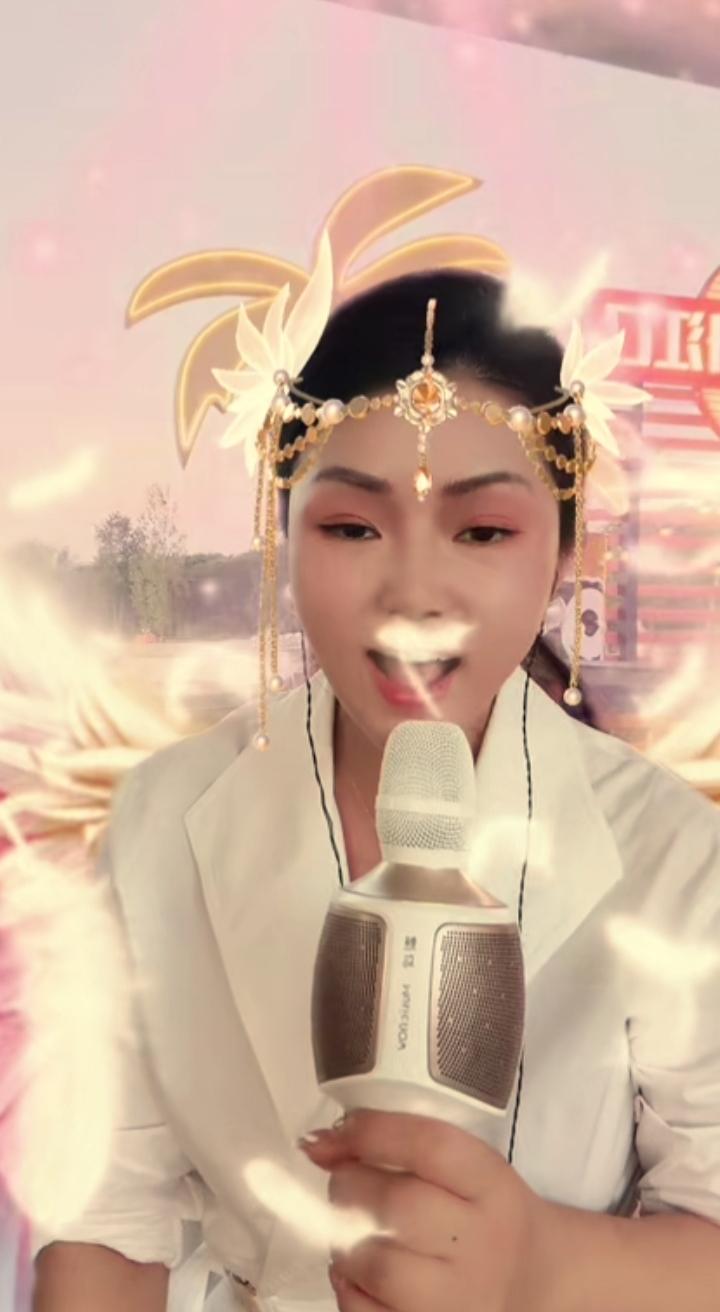 罗姣徐子崴回到武汉，来到丹江口，她说丹江口大坝是南水北调的源头，从这里一直流到北