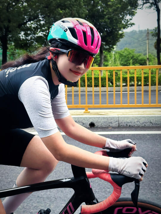 相对自由 绝对快乐