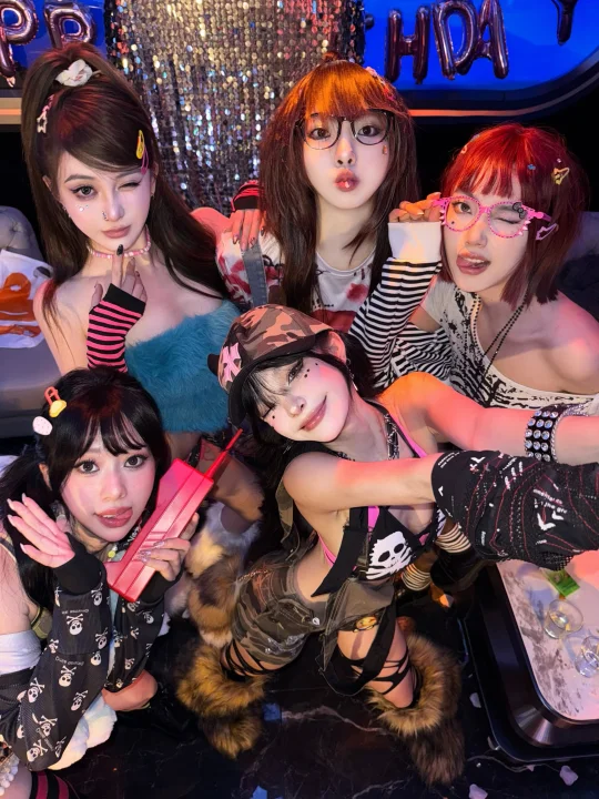 梦回非主流年代❤️🖤🤍🩷