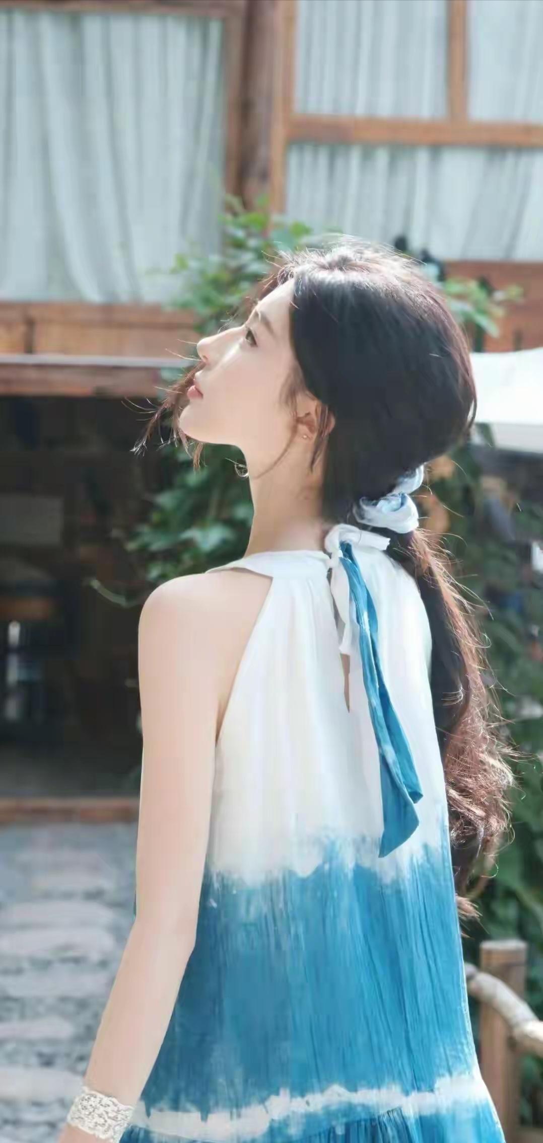 我们总以为欺骗别人最可耻，却忘了《庄子》所言:“真者，精诚之至也。不精不诚，不能