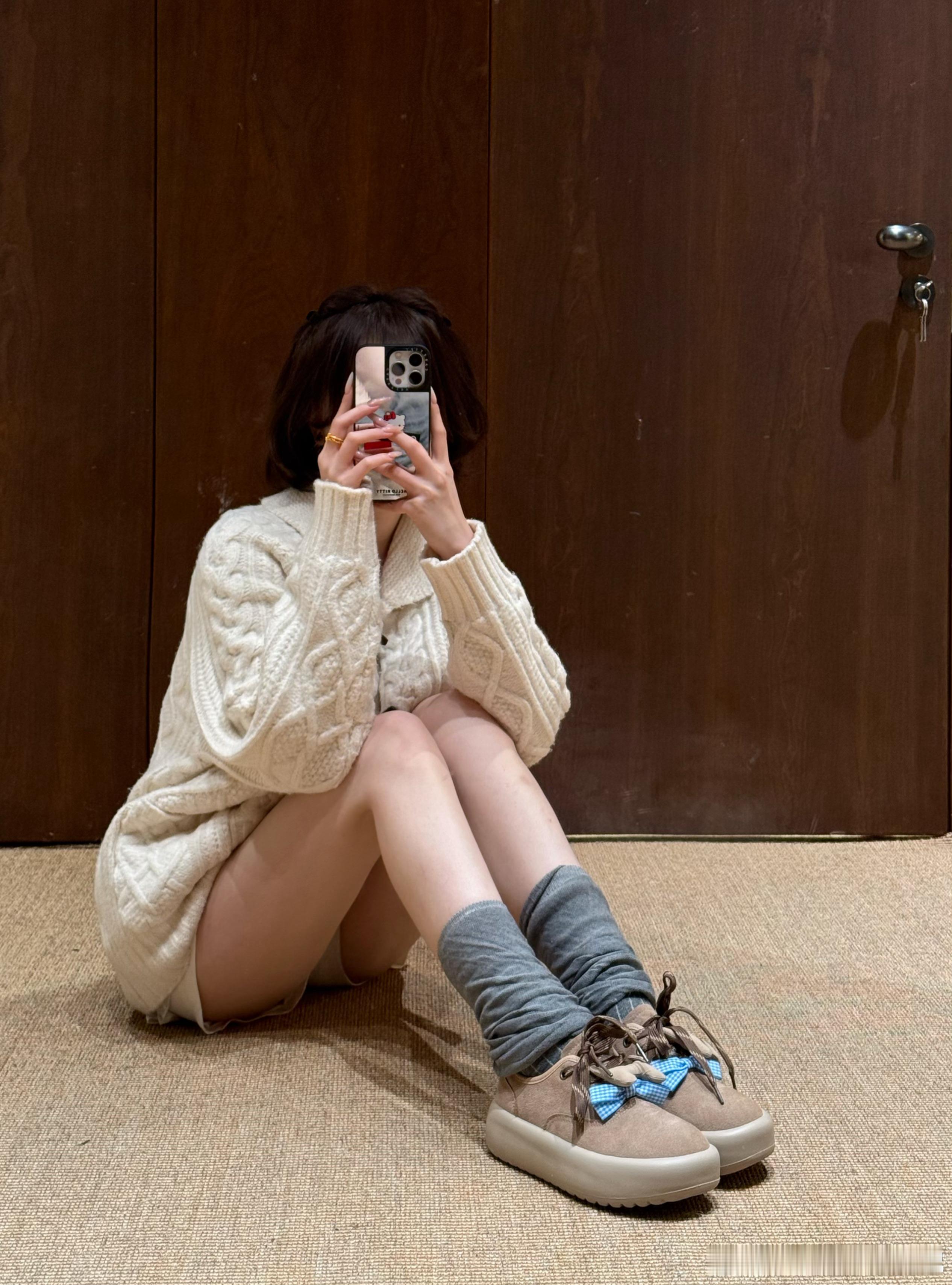 鞋来了！哈哈哈哈哈自从帮金猴清过一次之后，现在朋友要清仓都来找我了朋友自己家的工