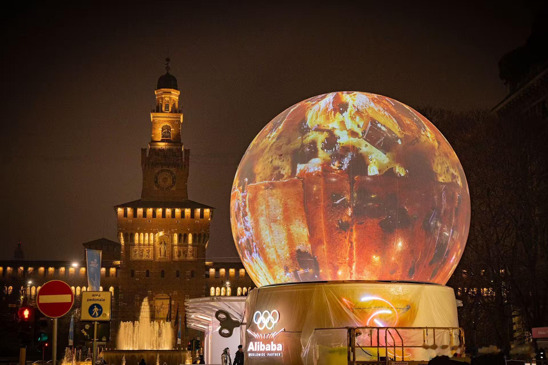 老外眼里的中餐实名羡慕米兰小伙伴！能近距离打卡米兰·阿里廊水晶球，巨型装置+美食