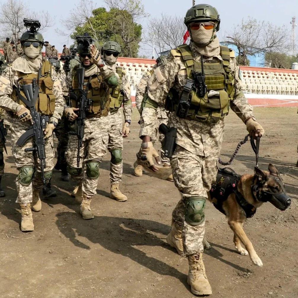 印度特种部队士兵与阿卡203
现在阿卡203已经大量装备印度军队