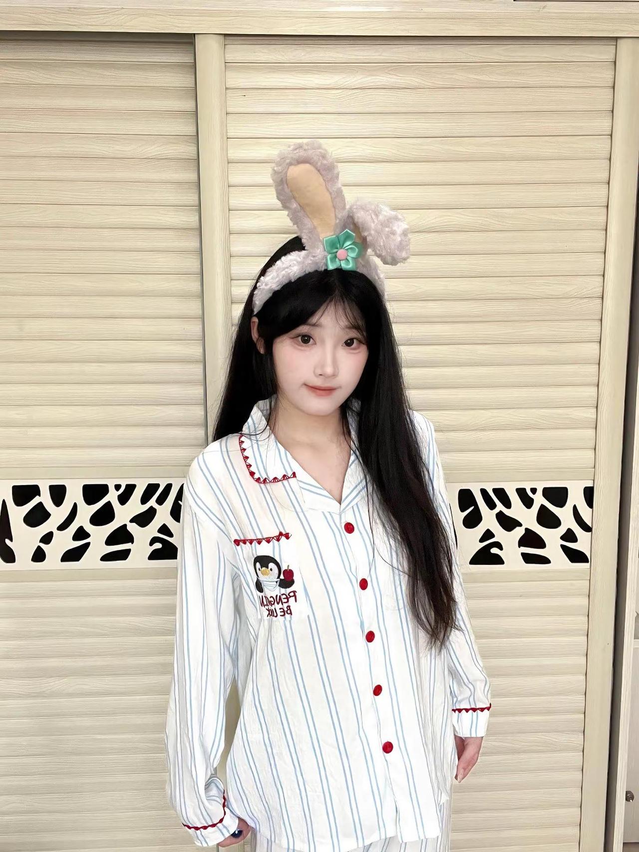 我是一个爱动脑筋的小孩哦。睡衣少女感 planin内布计划 甜妹睡衣
