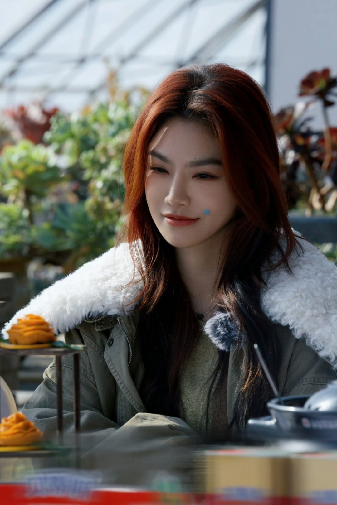 周日就得看看美女才算是个好周末，和曾可妮松弛享受人间美味