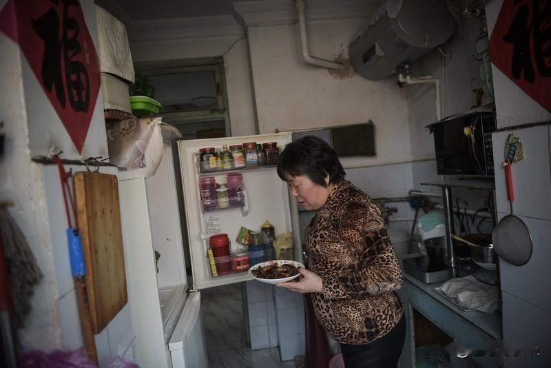 冰箱里的肉最长能冻多久 每次去超市囤肉，都习惯一股脑塞进冰箱，可冰箱里的肉最长能