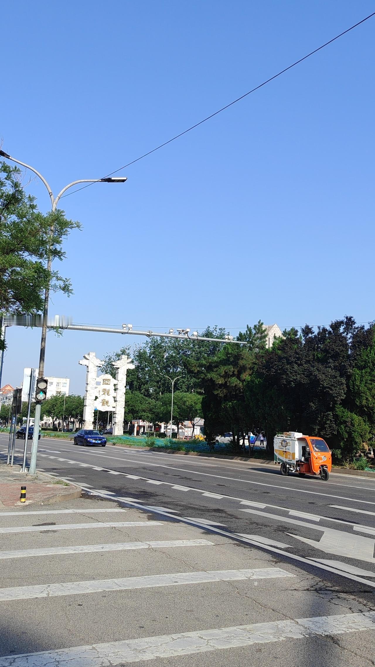 清醒•从容
《孙子兵法》有云：“主不可以怒而兴师，将不可以愠而致战。”楚汉相争时