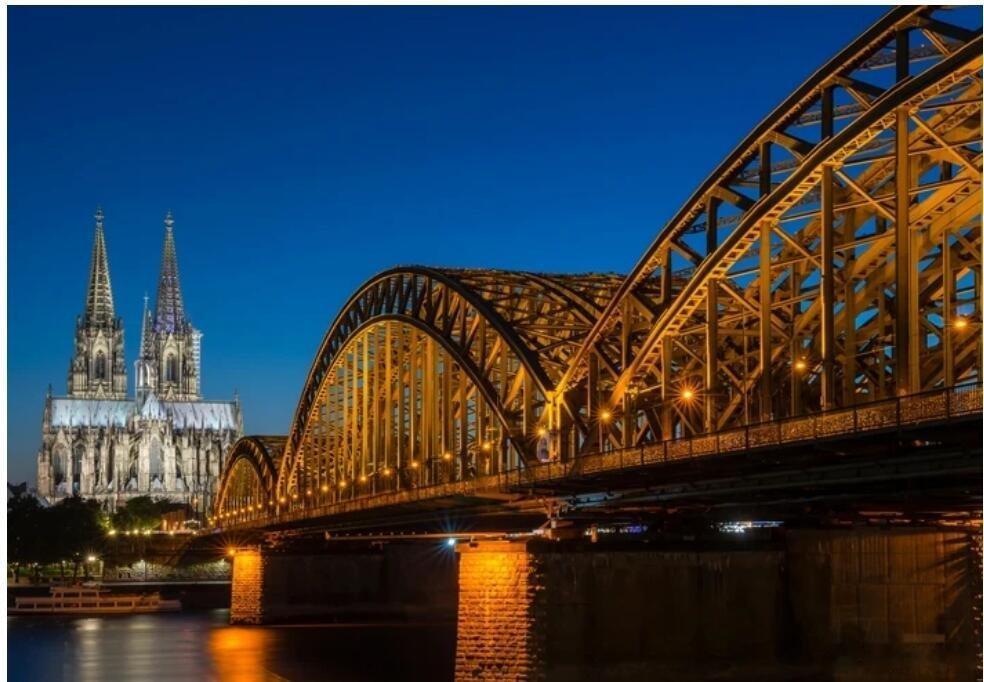 樊振东过节仪式感即使身在异国，跨越山海的心意依然准时抵达。一张来自德国的明信片，