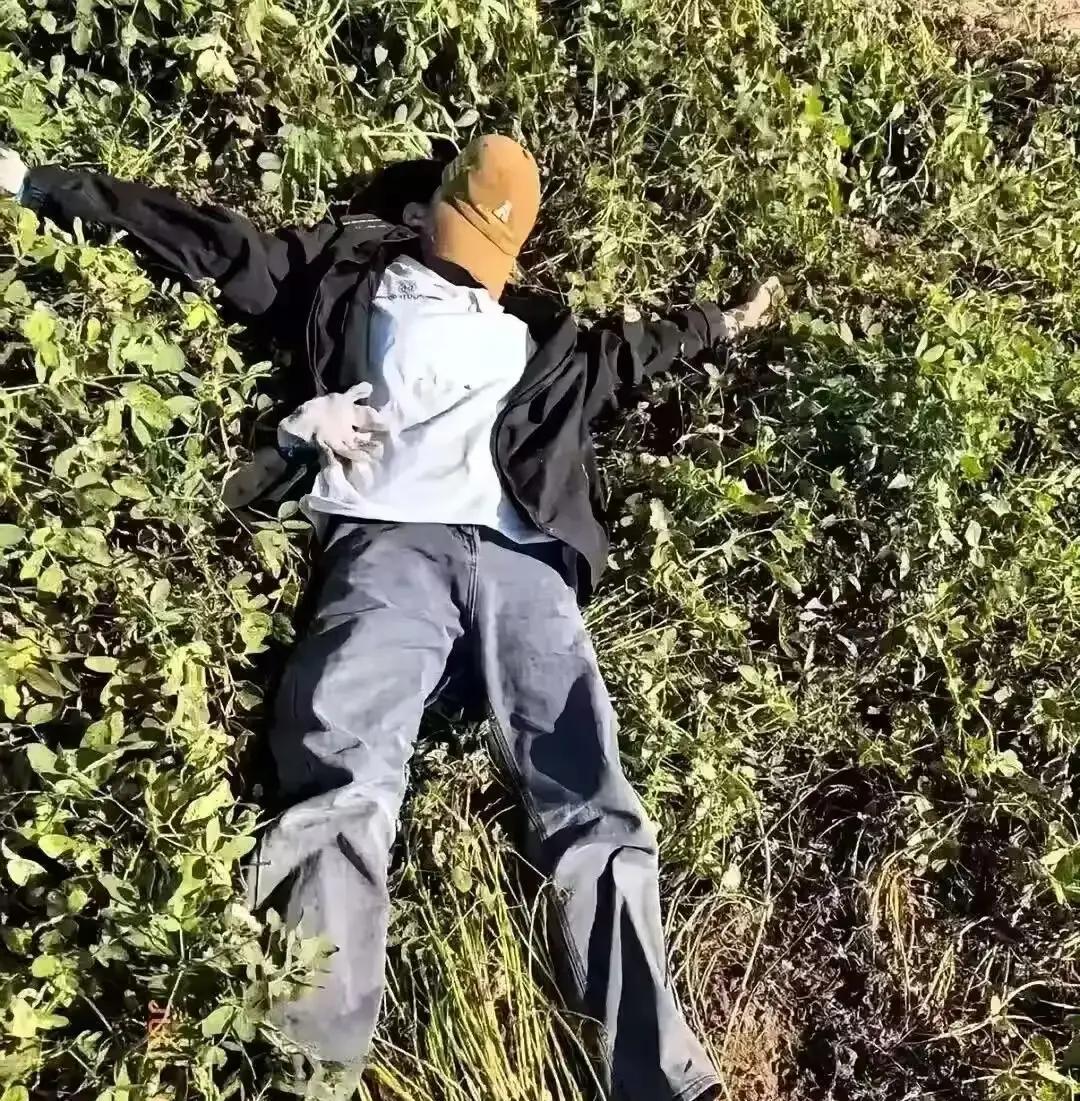 河南周口，18岁少年高考估分仅380分，怕让父母失望，他独自前往郑州，在物流园里