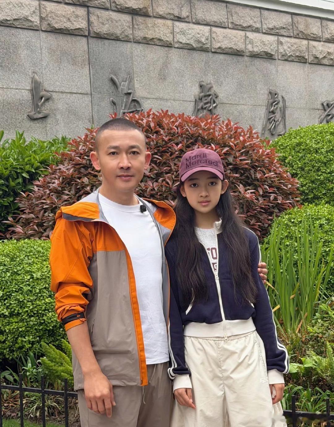 女儿的大眼睛一定是跟了聂远！ 