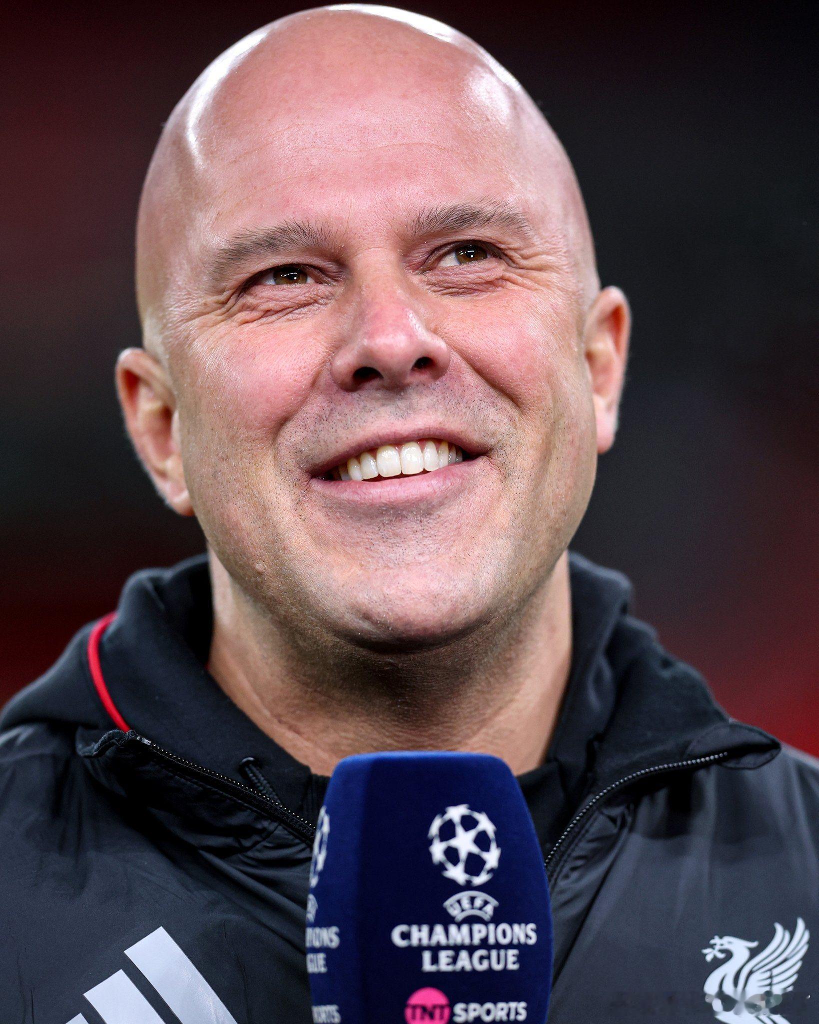 斯洛特目前保持着欧冠历史上单支球队最高胜率的纪录。— 77.7%（至少踢10 场