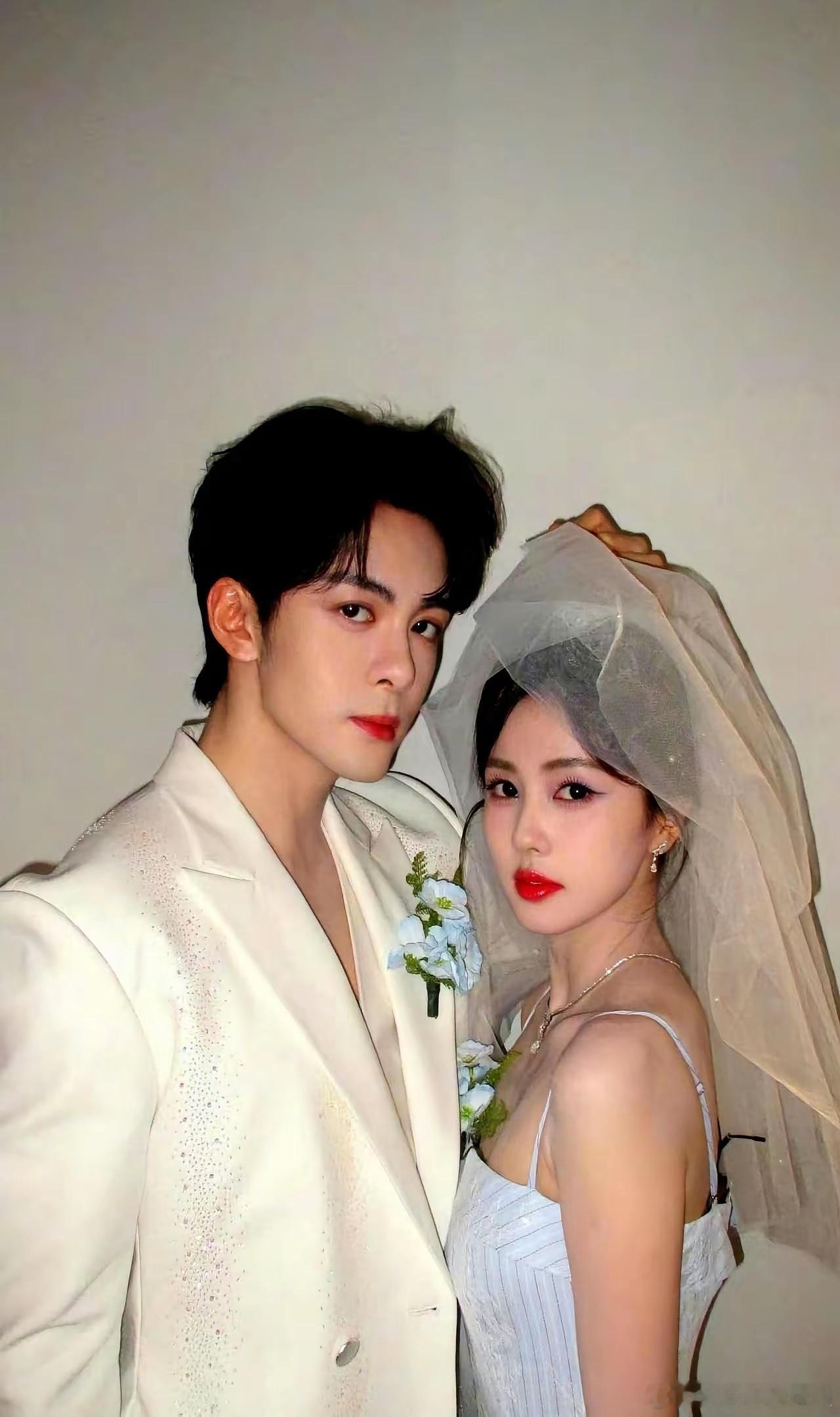 你以为白鹿是甜妹？她对自己狠起来，资本都得让路。拍《宁安如梦》，她主动拉曾舜晞拍