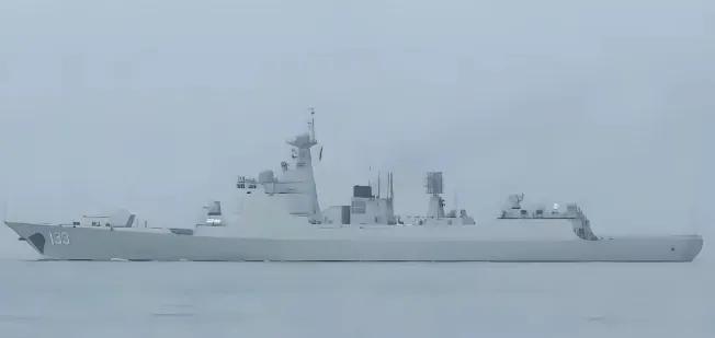 解气！！！来而不往非礼也！中国海军今天出手了！
 
4月19日下午，东部战区一声