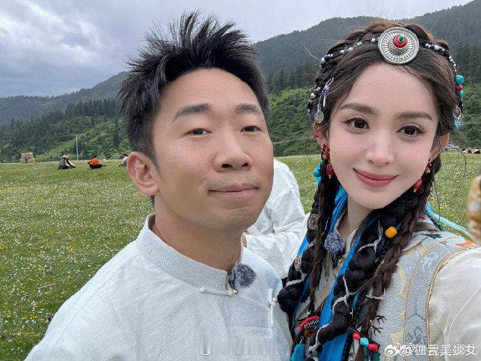 古力娜扎祝杨迪生日快乐 古力娜扎迪哥生日快乐从综艺就能看出娜扎和杨迪关系超铁，祝