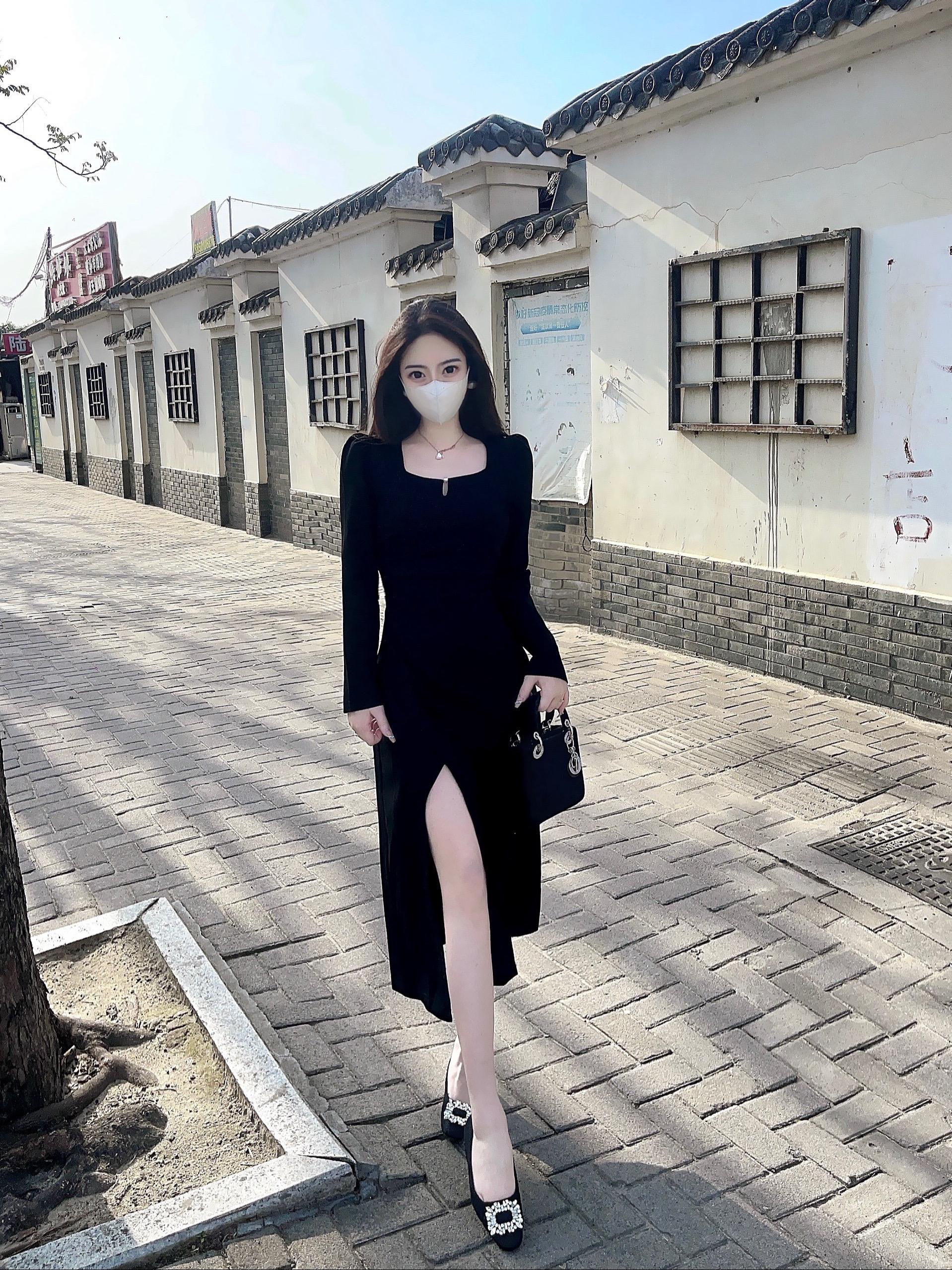你烦什么，你漂亮，有思想，会赚钱，这样的你为男人流一滴眼泪都该死，格局打开。