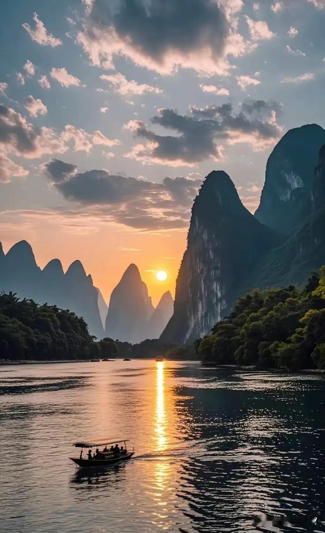 炒股就是为了回本吗？

朋友炒股二十多年了，要问赚钱没有？没有！

但每天还是乐