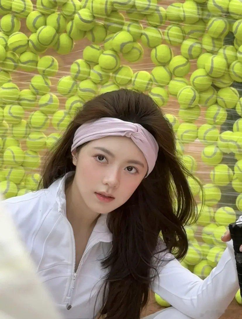 赵今麦这样的妆造不比以前好很多？终于想开了啊 ​​​