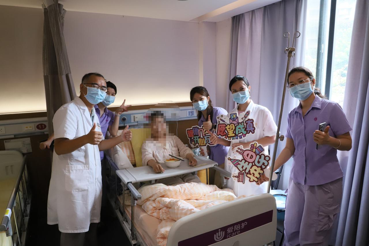 从事安宁疗护这些年，我们送别了两百多位老人。见过无数生命的从容落幕，也见证过无数