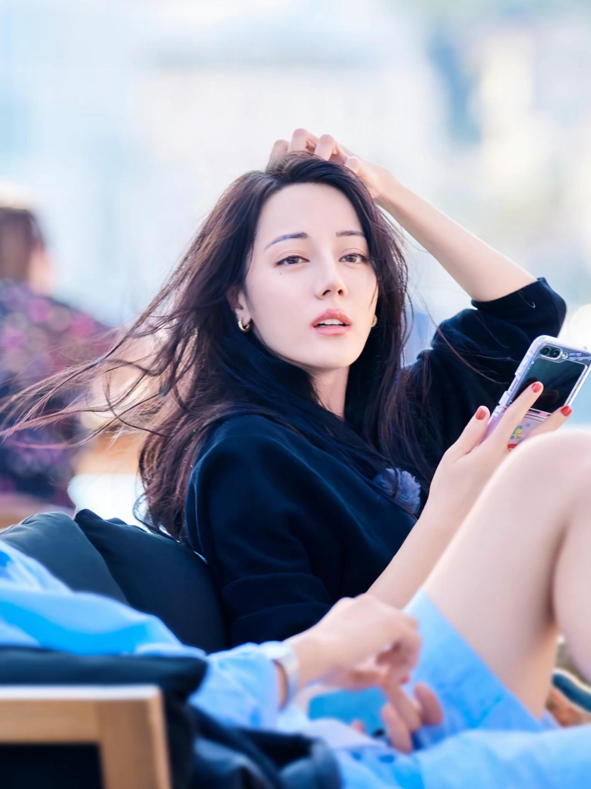 25年年末还能看见新照片！真能藏啊！