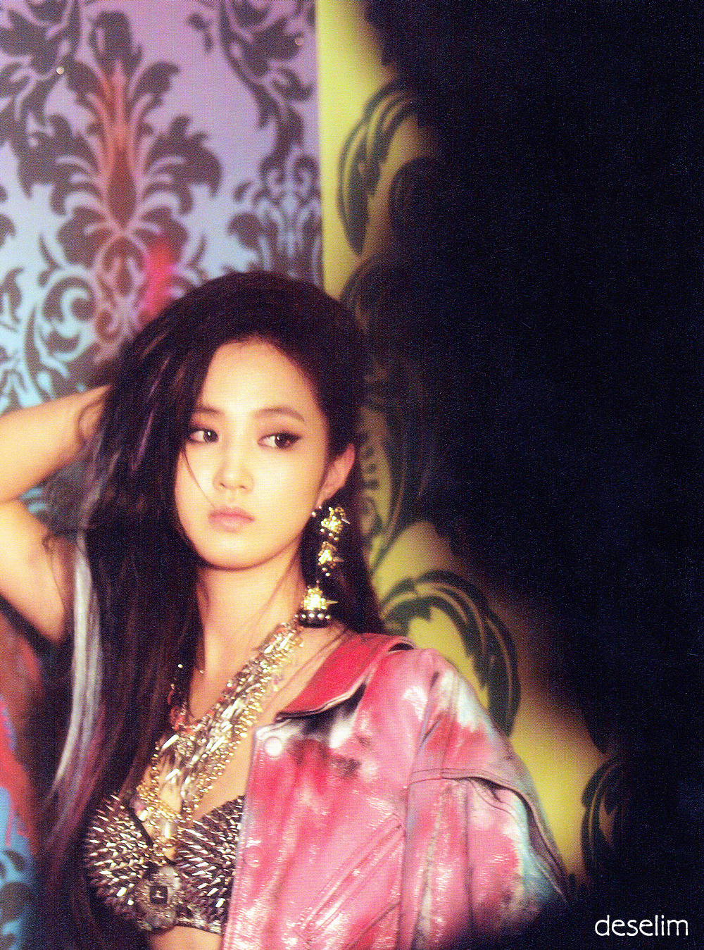 嗑颜bot Yuri权俞利 | I GOT A BOY专辑内页扫图 